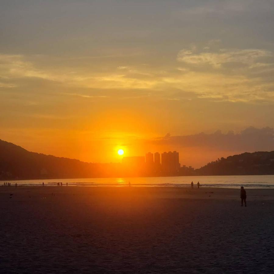 Apartamento Amplo E Belissimo! - 3 Quadras Do Mar! Guarujá Eksteriør billede